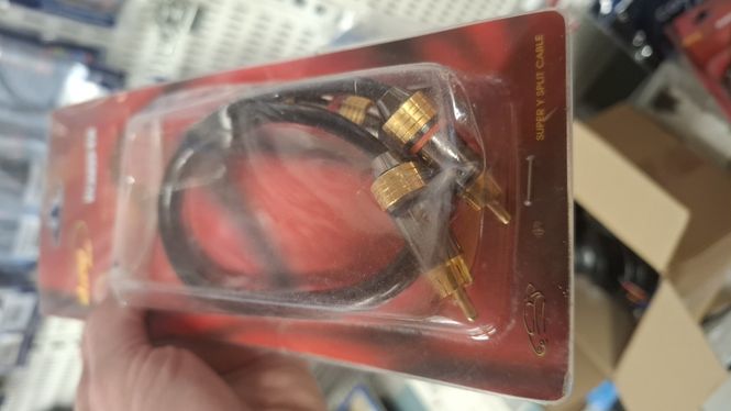Hovedbilde Audio Master Y-ledd. 1 hunn - 2 hann. 1pk. 