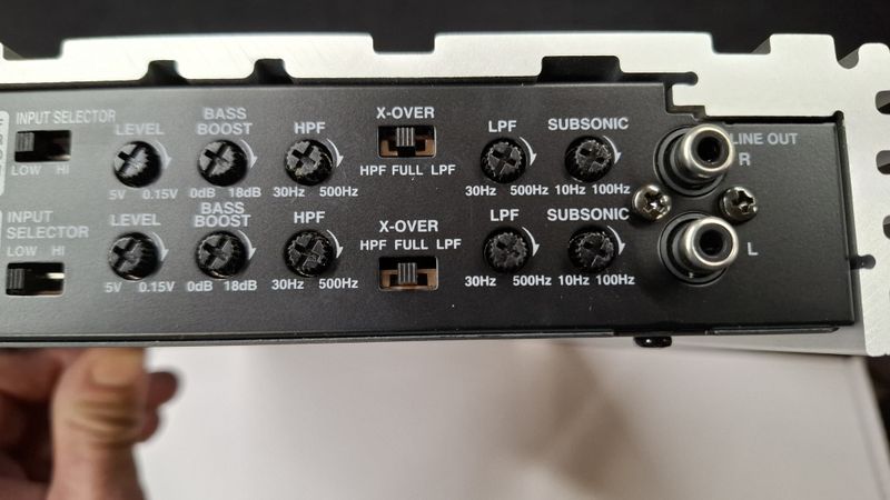 Xelent TX4.50a 4x50/100wRMS, 2x200wRMS